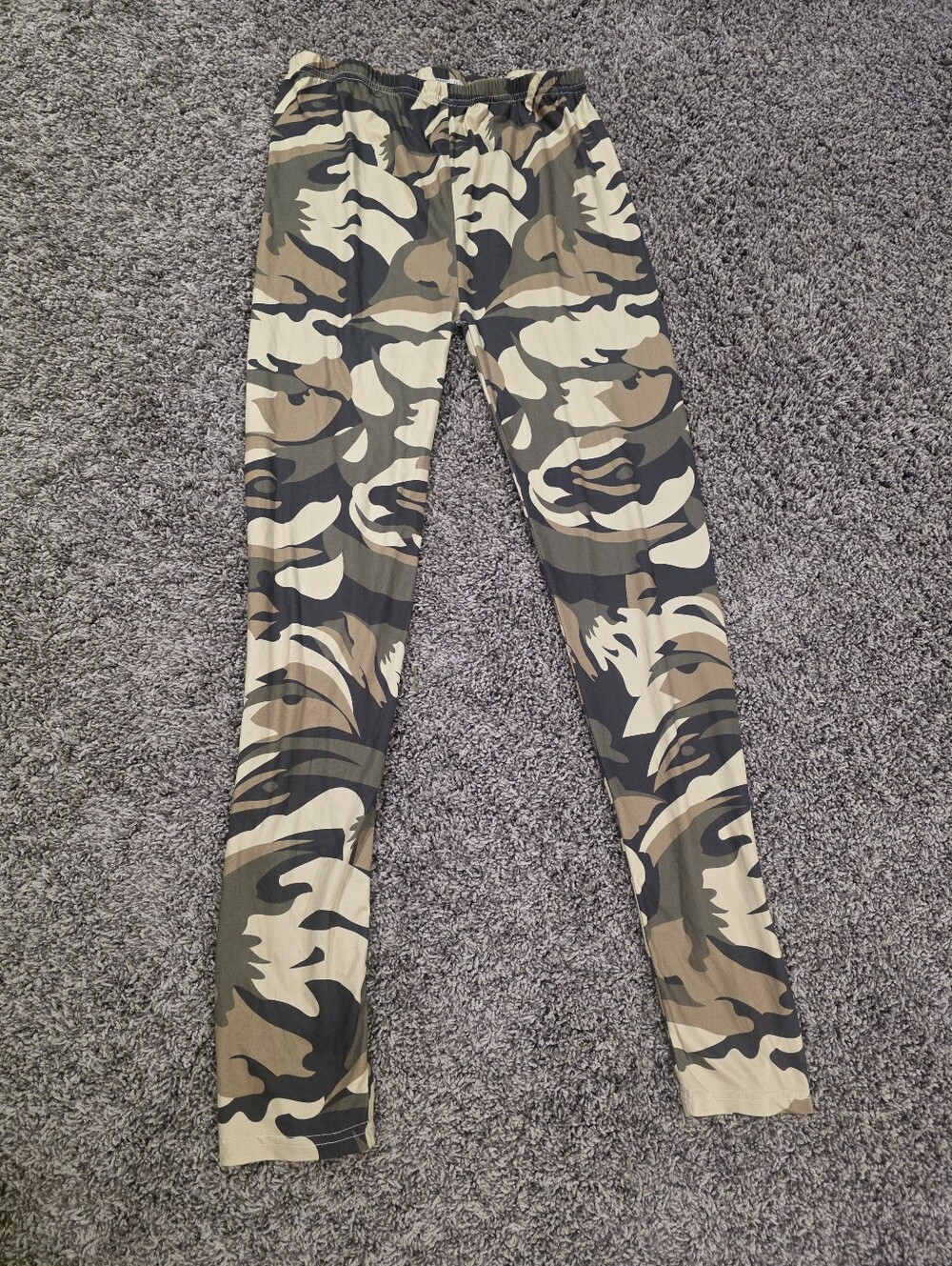 Juniors Camo Print Leggings - Green/Tan Size Large - Picture 1 of 3